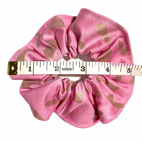 Handmade Scrunchies 4 Pieces Mixed Colors And Fabrics 2 Small and 2 Large - Picture 11 of 11